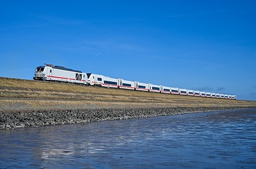 DB297673 ICE L auf dem Hindenburgdamm