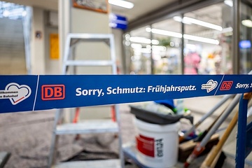 DB298544 Frühjahrsputz am Hbf Dresden