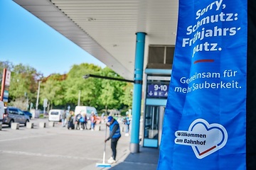 DB299108 Frühjahrsputz in Berlin-Gesundbrunnen