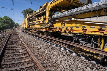 DB300470 Schnellumbauzug SUZ 314 "Mammut"