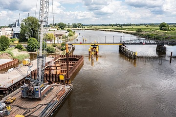 DB300390 Baustart für neue Huntebrücke Elsfleth