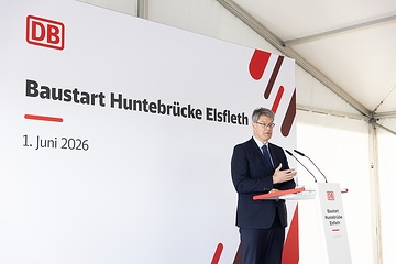 DB300788 Baustart für neue Huntebrücke Elsfleth