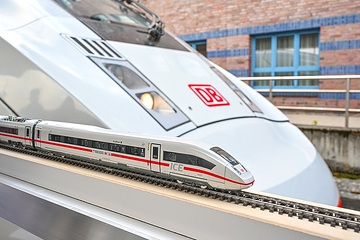DB301262 ICE-Zugtaufe "Knuffingen"