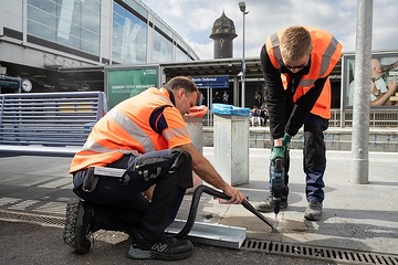 DB302117 Mobiles Handwerkerteam