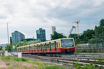 DB302142 S-Bahn-Linie S15