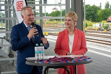 DB302196 Schneller unterwegs zwischen Ludwigslust und Parchim 