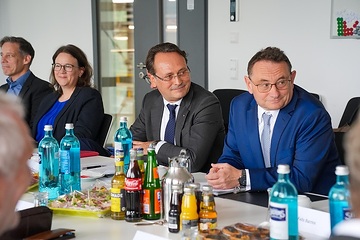 DB303239 Endspurt beim größten ICE-Instandhaltungswerk der DB
