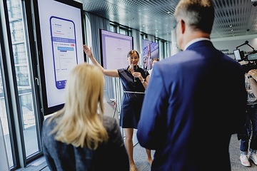 DB303409 Sofortprogramm Bessere Kundenkommunikation