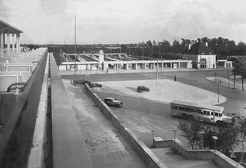DB303550 S-Bahnhof Berlin-Reichssportfeld um 1936