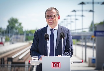 DB303838 Zukunftsfähiger Bahnhof Berlin Olympiastadion