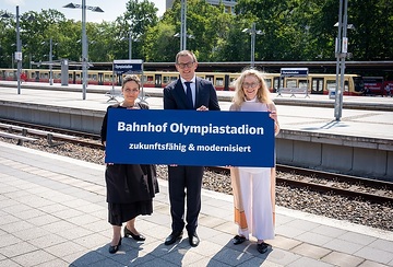 DB303841 Zukunftsfähiger Bahnhof Berlin Olympiastadion