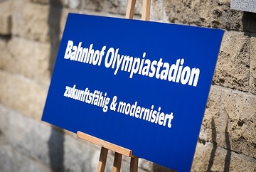 DB303843 Zukunftsfähiger Bahnhof Berlin Olympiastadion