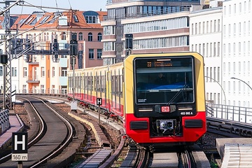 DB304000 S-Bahn Berlin - ET 484/ET483 auf der Stadtbahn unterwegs