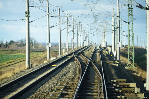 DB11638 VDE 8.2 – the fast rail link between Halle/Leipzig and Erfurt