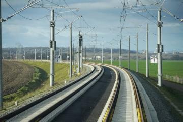 VDE 8.2 – the fast rail link between Halle/Leipzig and Erfurt: view of the high-speed line from an ICE T driver's cab