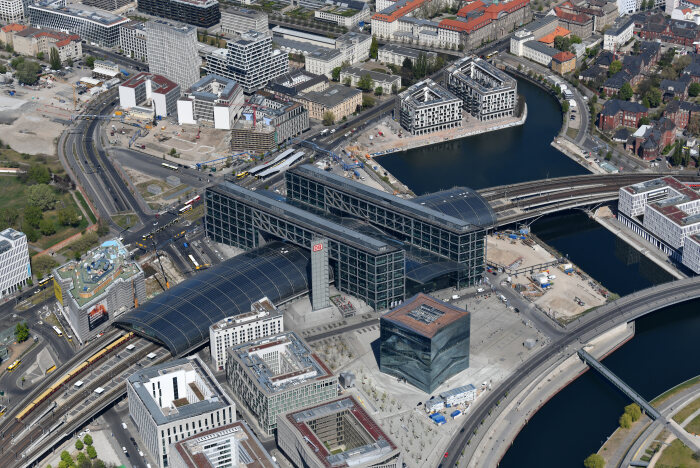 DB178387 2020 - Aerial view of Berlin
