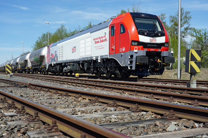 DB208230 MEG - Mitteldeutsche Eisenbahn GmbH - Eurodual Baureihe 2159