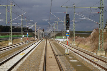 Elektrifizierte Hauptstrecke im Netz der DB.
