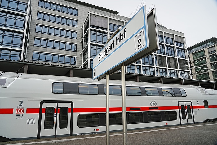 DB230213 Intercity 2 - Baureihe ET 4010 - für den Einsatz auf der Gäubahn