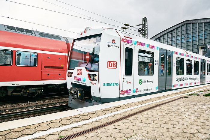 DB242176 Digitale S-Bahn Hamburg