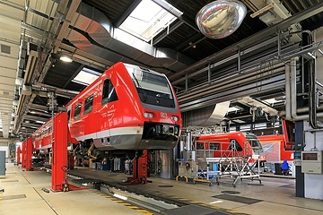 Triebwagen der Baureihe 612 in der Wartung bei DB Regio Nordostbayern im Betriebswerk Hof in Oberfranken.
