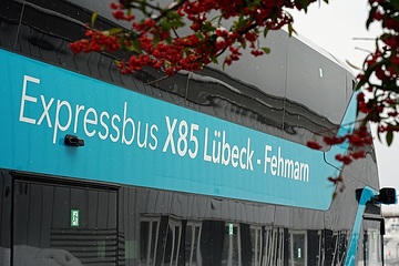 Die Insel Fehmarn mit ihrer "Vogelfluglinie" - DB Autokraft - Expressbus X85