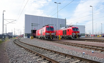 Hybrid-Lok für den Einsatz bei DB Cargo. Die Zweikraftlok kann einfach zwischen elektrischem und Dieselbetrieb wechseln.