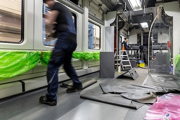 Modernisierte ET 424 für die S-Bahn Köln - Umbau im Innenraum