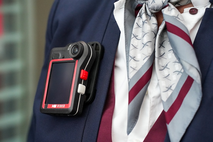 DB282148 Test von Bodycams beim DB Fernverkehr