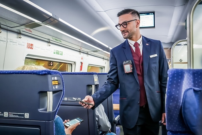 DB282141 Test von Bodycams beim DB Fernverkehr