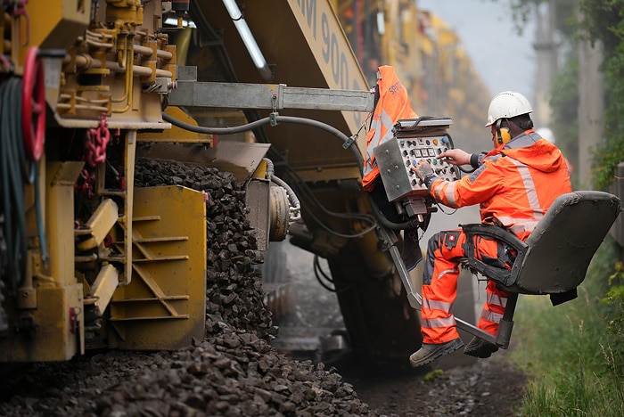 DB283047 Bettungsreinigungsmaschine - Generalsanierung Hamburg–Berlin