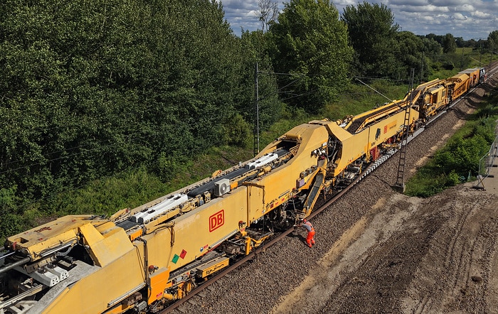 DB284821 Schnellumbauzug SUM 315 "Büffel"