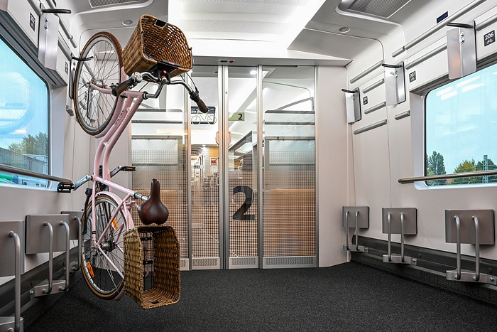 DB286619 ICE L - Fahrradabteil