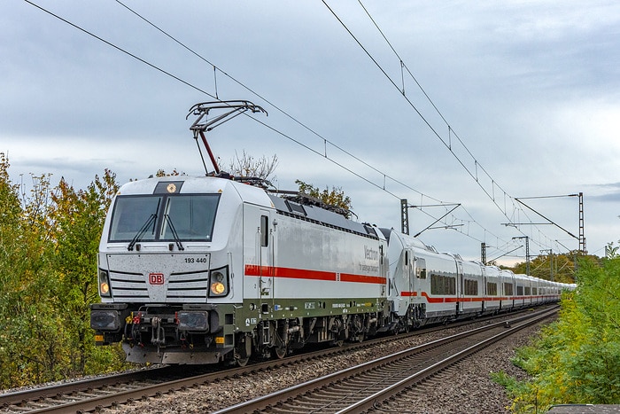 DB288187 ICE L mit BR 193