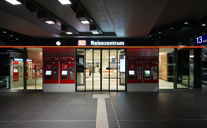 DB295197 Reisezentrum im Hbf Berlin