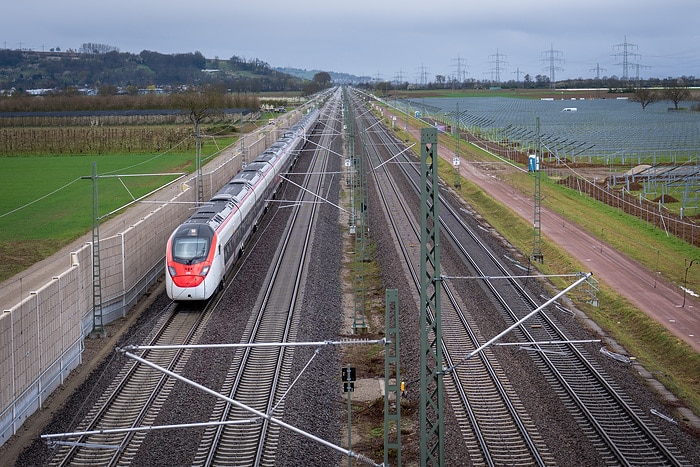 DB297570 Rheintalbahn: Viergleisig zwischen Müllheim und Auggen