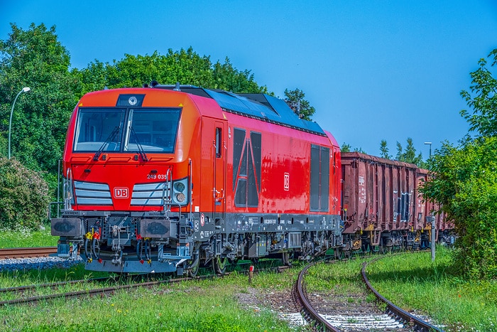 DB297751 Baureihe 249 bei einer Zustellfahrt