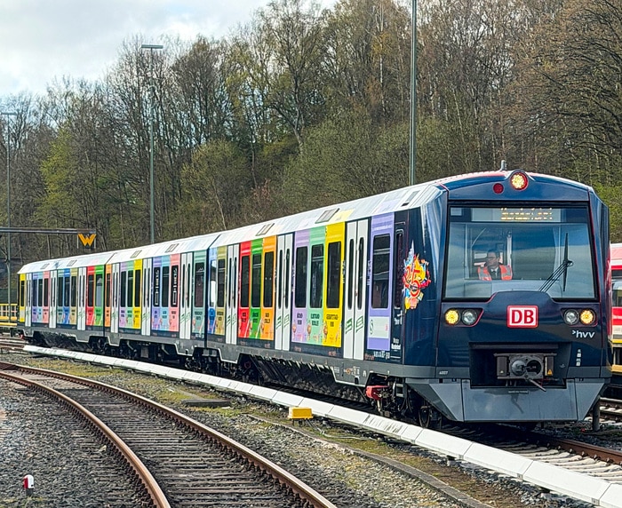 DB297925 S-Bahn Hamburg gratuliert zu 25 Jahre MiWuLa