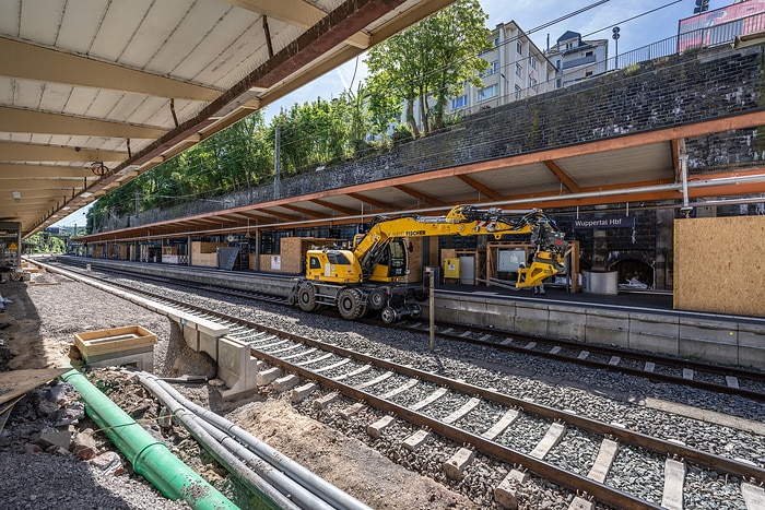DB300464 Erneuerung Wuppertal Hbf