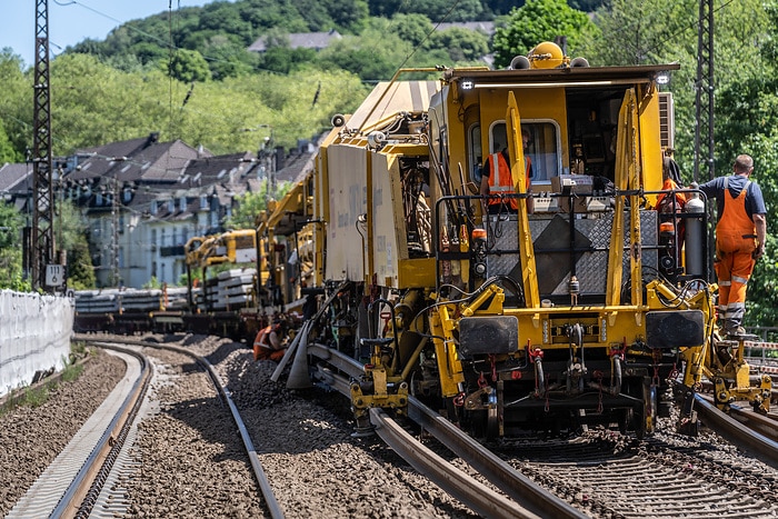 DB300494 Schnellumbauzug SUZ 314 "Mammut"
