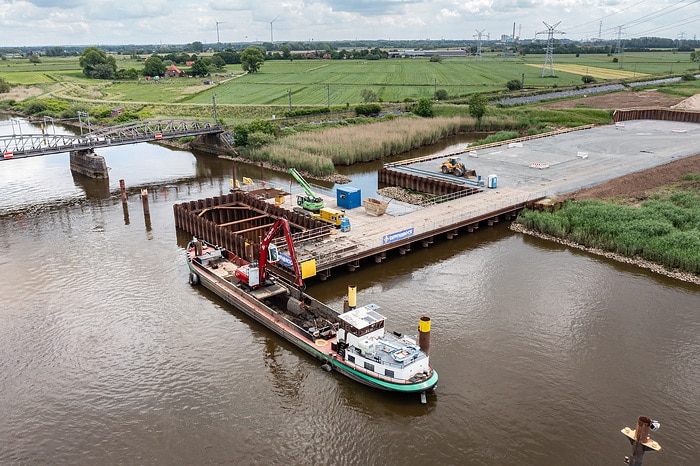 DB300781 Bau der neuen Huntebrücke Elsfleth