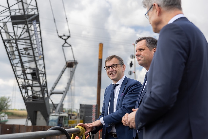 DB300789 Baustart für neue Huntebrücke Elsfleth
