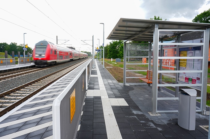 DB301927 Haltepunkt Schwanheide