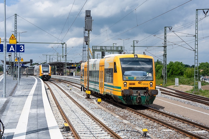 DB302188 Schneller unterwegs zwischen Ludwigslust und Parchim 