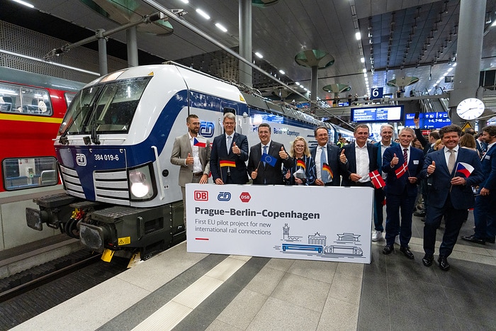 DB302705 In Kooperation von DB, ČD und DSB: drei europäische Hauptstädte über die Schiene direkt miteinander verbunden 