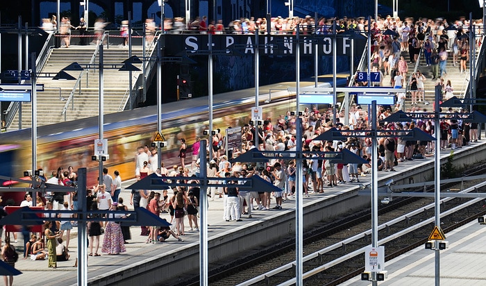 DB303543 Bahnhof Berlin Olympiastadion
