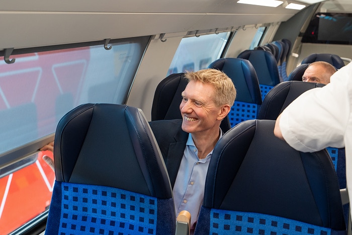 DB303720 DB Regio Nordost präsentiert Neufahrzeug KISS
