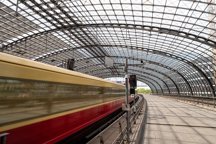 DB303990 Berliner S-Bahn auf der Stadtbahn
